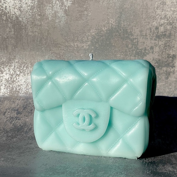 Accessories - Fluffy Towels scented Blue CC handbag candle 💙